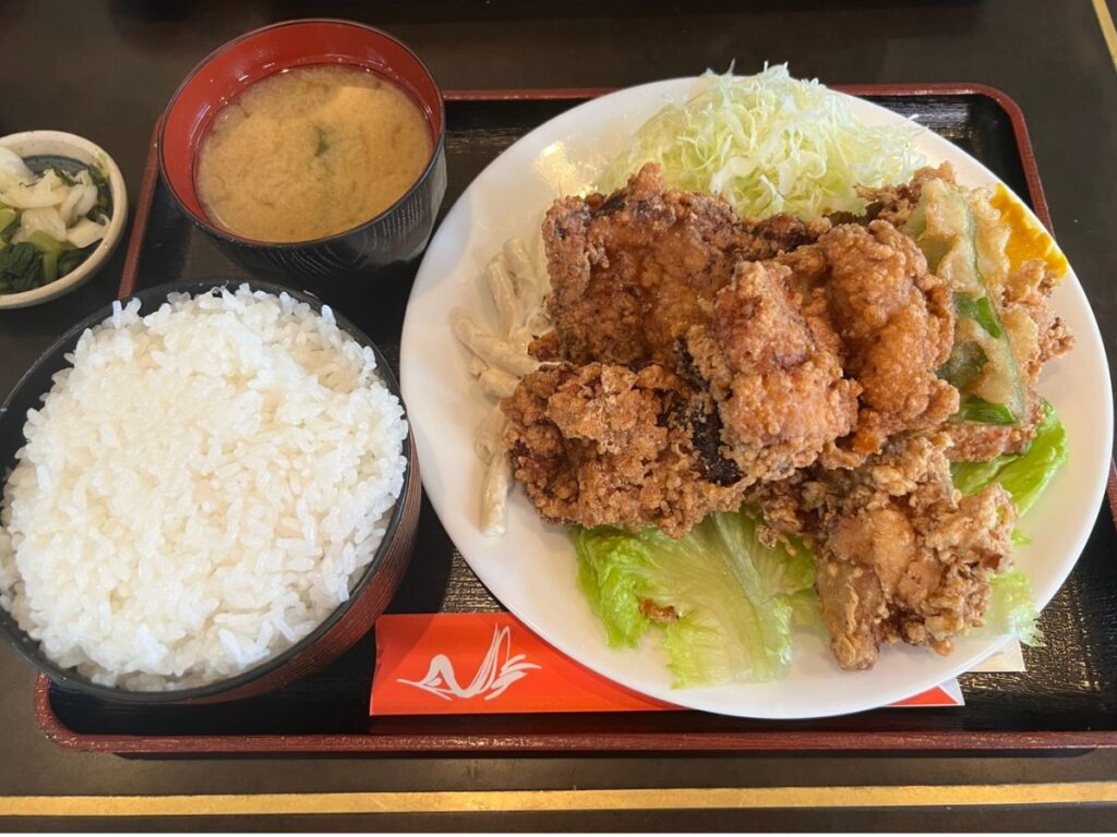 人形町「大金」の唐揚げ定食