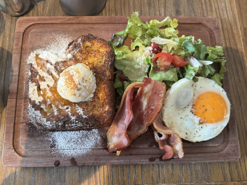 No.4のフレンチトーストコンボ