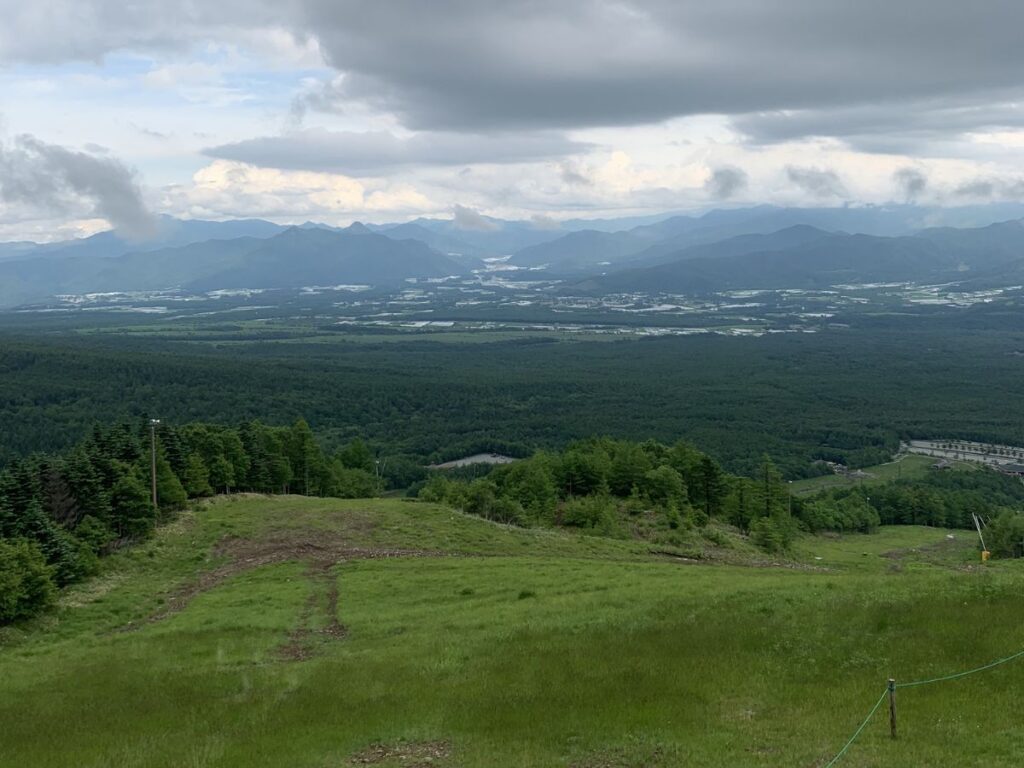 サンメドウズ清里の展望エリアから見た夏の景色